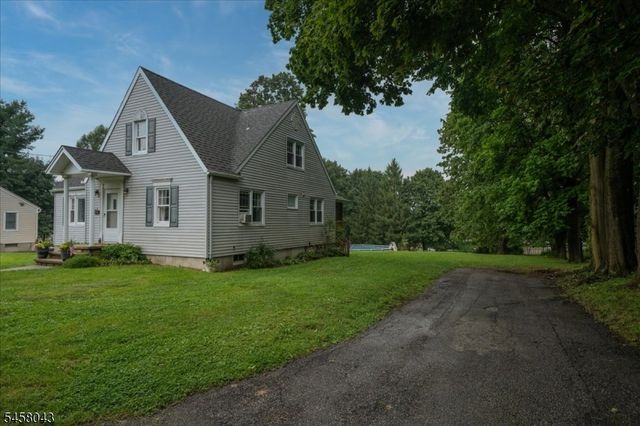 7 Ridgewood Rd, Franklin Boro, NJ 07416