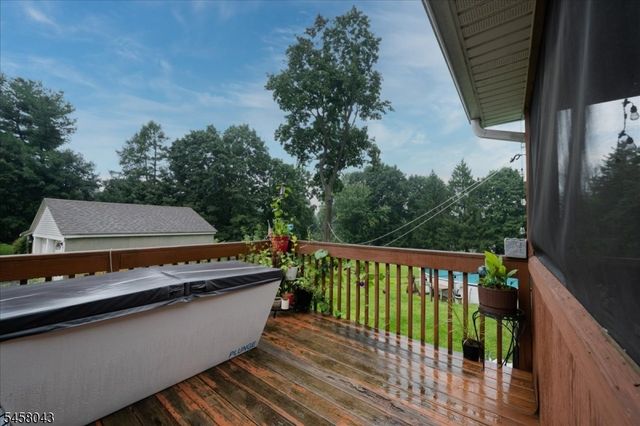 7 Ridgewood Rd, Franklin Boro, NJ 07416