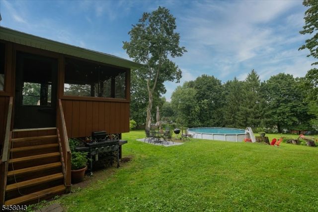 7 Ridgewood Rd, Franklin Boro, NJ 07416