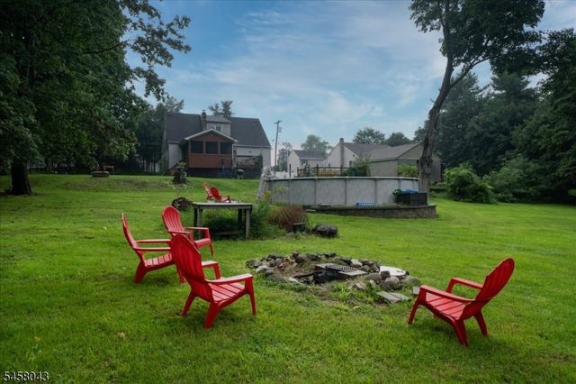 7 Ridgewood Rd, Franklin Boro, NJ 07416