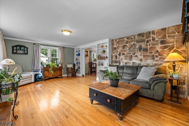 7 Ridgewood Rd, Franklin Boro, NJ 07416
