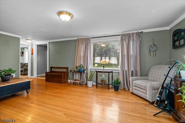 7 Ridgewood Rd, Franklin Boro, NJ 07416