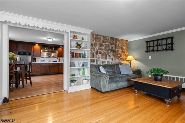 7 Ridgewood Rd, Franklin Boro, NJ 07416