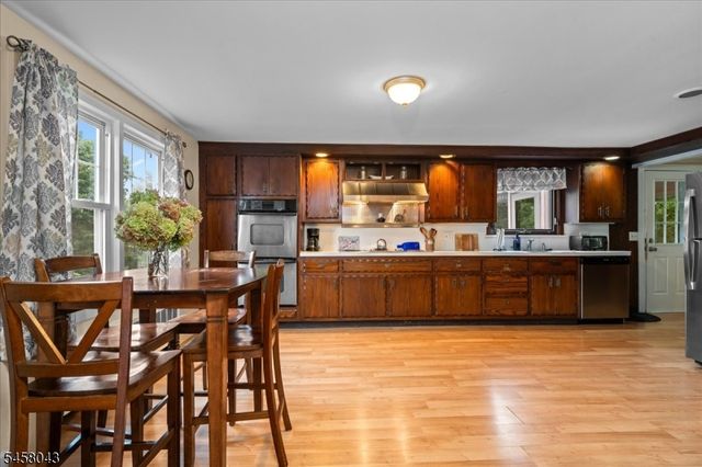 7 Ridgewood Rd, Franklin Boro, NJ 07416