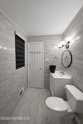 704 Carol Avenue, Oakhurst, NJ 07755