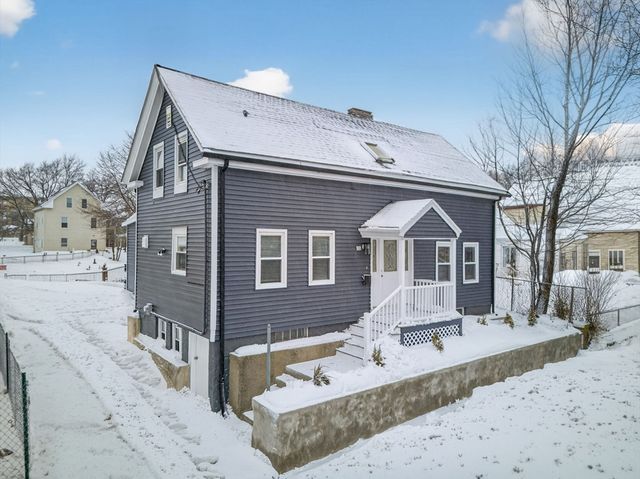 131 Adams St, Lynn, MA 01902