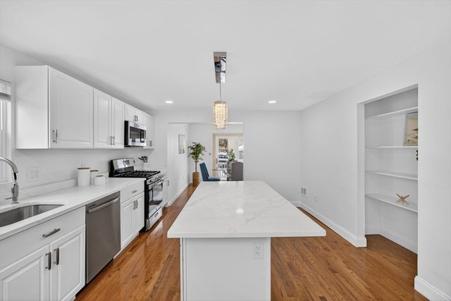 131 Adams St, Lynn, MA 01902