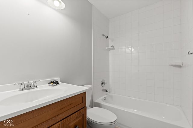 6407 Bayside South Drive, Indianapolis, IN 46250
