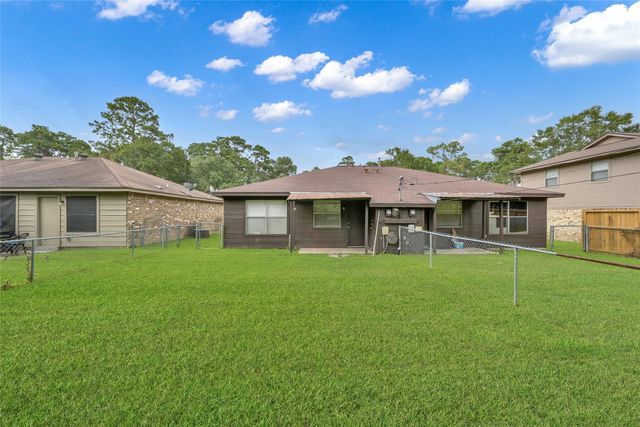 1605 Hazelwood Street A, Conroe, TX 77301