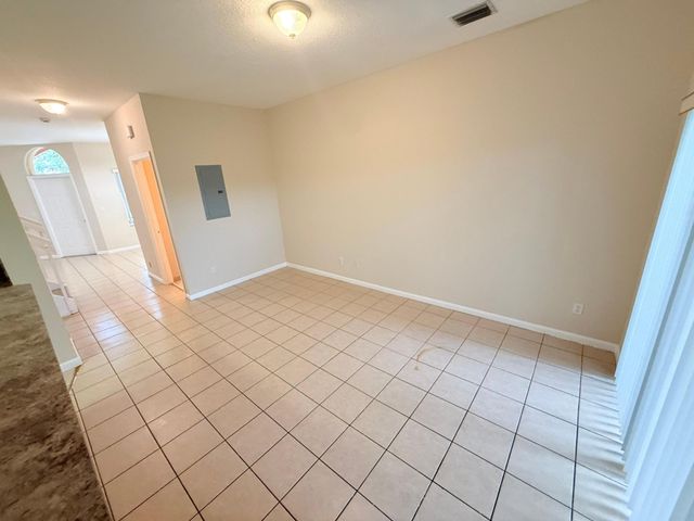 905 N SANTA CATALINA Circle 905, North Lauderdale, FL 33068
