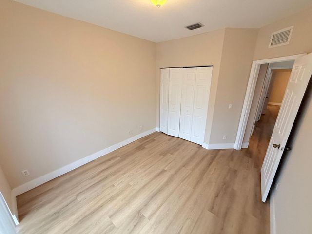 905 N SANTA CATALINA Circle 905, North Lauderdale, FL 33068