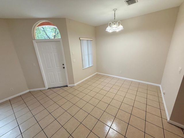 905 N SANTA CATALINA Circle 905, North Lauderdale, FL 33068
