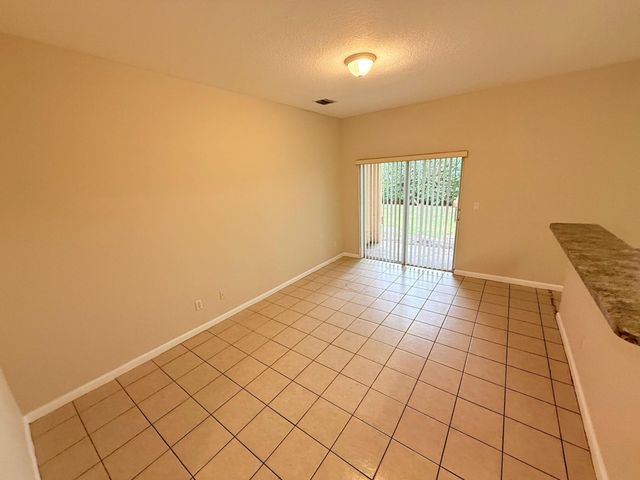 905 N SANTA CATALINA Circle 905, North Lauderdale, FL 33068