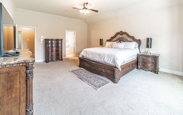 3039 Rosina, Grand Prairie, TX 75054