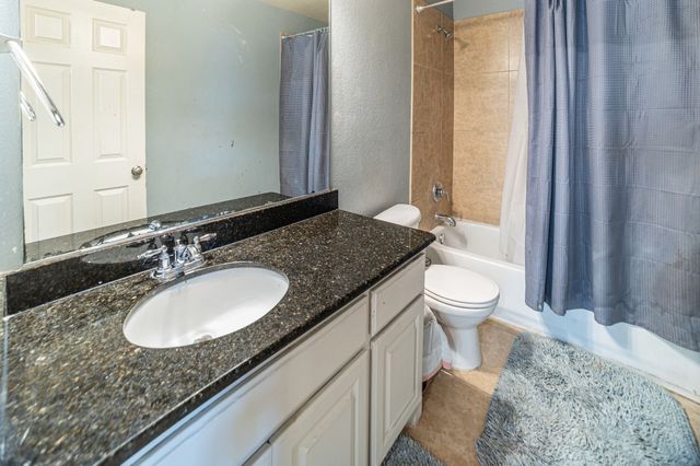 3039 Rosina, Grand Prairie, TX 75054