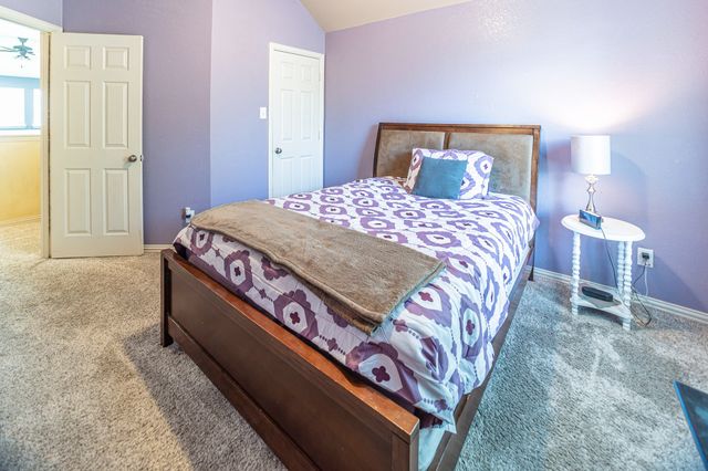 3039 Rosina, Grand Prairie, TX 75054