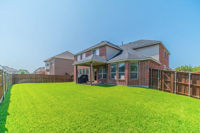 3039 Rosina, Grand Prairie, TX 75054