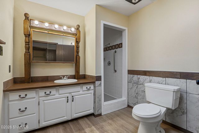 810 Camino Del Rex, Las Cruces, NM 88001