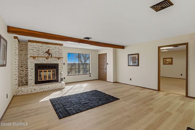 810 Camino Del Rex, Las Cruces, NM 88001