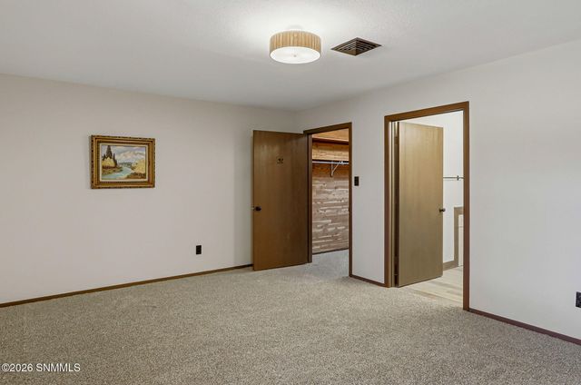 810 Camino Del Rex, Las Cruces, NM 88001