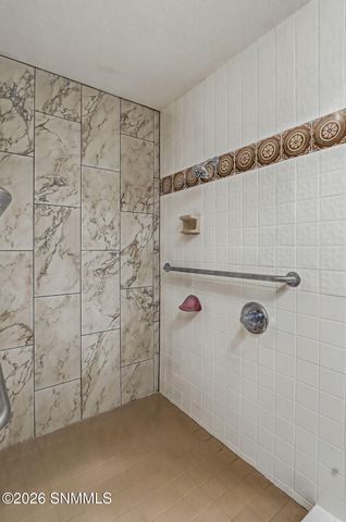 810 Camino Del Rex, Las Cruces, NM 88001