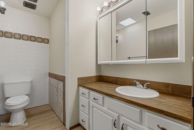 810 Camino Del Rex, Las Cruces, NM 88001