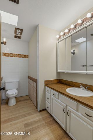 810 Camino Del Rex, Las Cruces, NM 88001