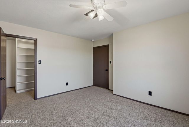 810 Camino Del Rex, Las Cruces, NM 88001