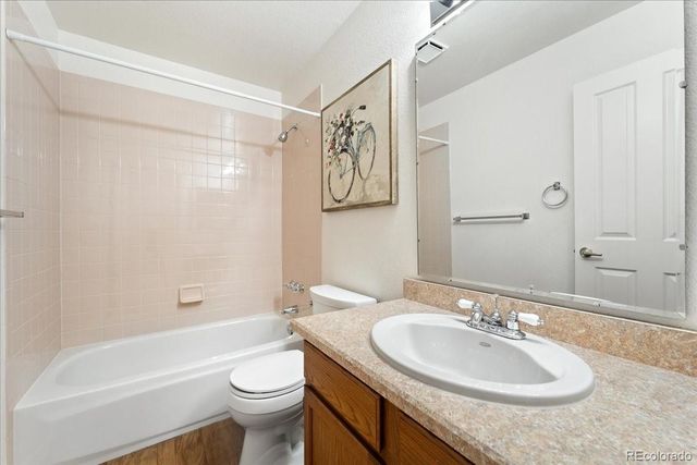 9689 Independence Drive, Broomfield, CO 80021