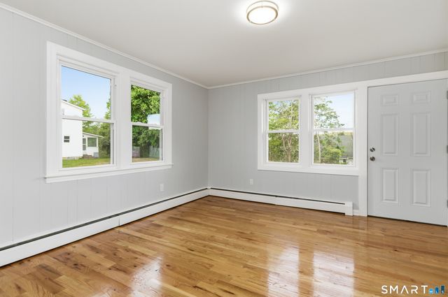 704 High Street, Naugatuck, CT 06770