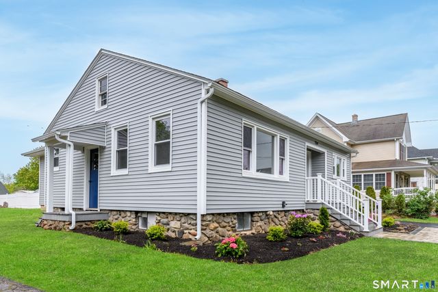 704 High Street, Naugatuck, CT 06770