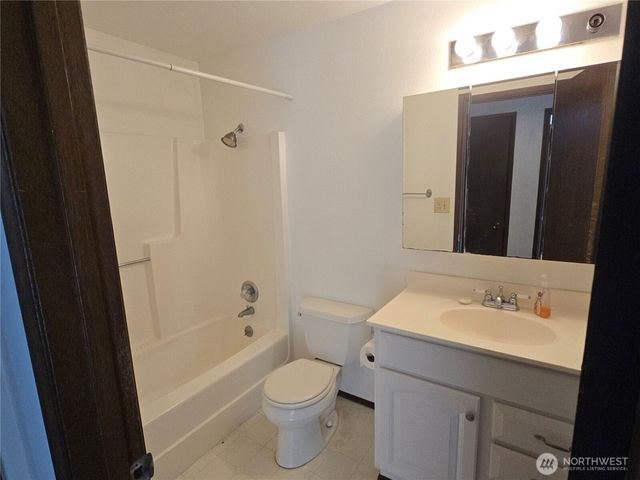 29401 34th Avenue S, Auburn, WA 98001