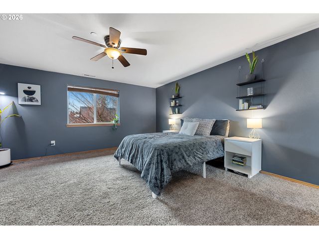 14114 ROCK St, Oregon City, OR 97045