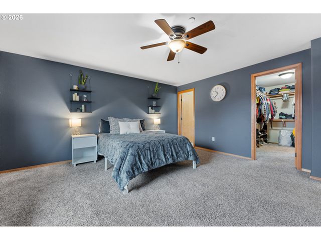 14114 ROCK St, Oregon City, OR 97045