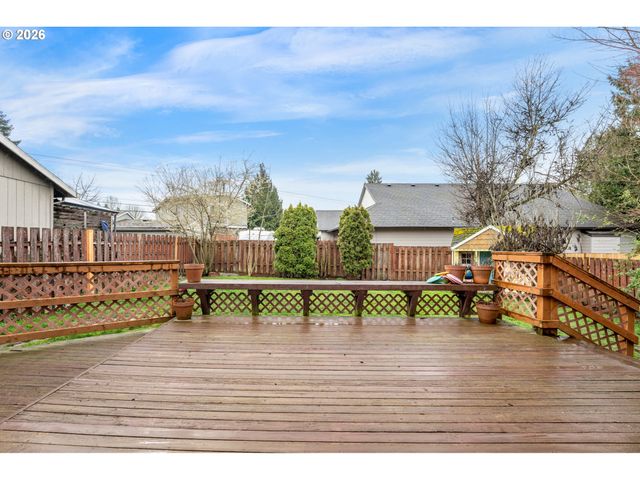 14114 ROCK St, Oregon City, OR 97045