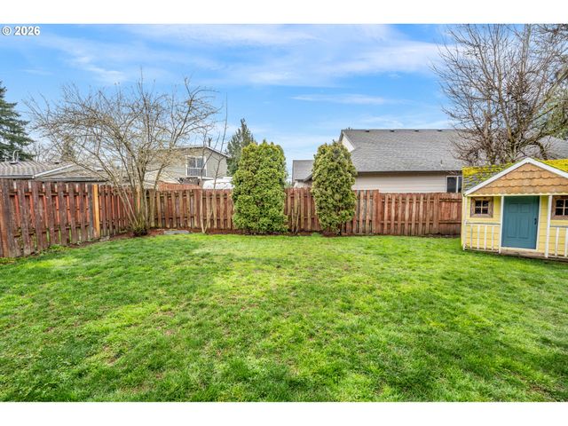 14114 ROCK St, Oregon City, OR 97045