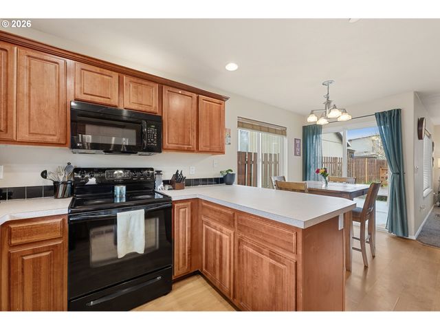 14114 ROCK St, Oregon City, OR 97045