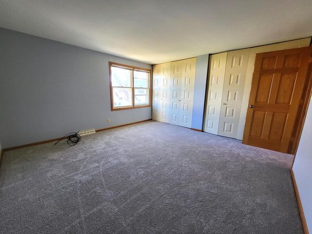 6240 W College AVENUE, Greendale, WI 53129