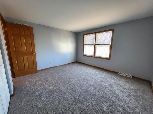 6240 W College AVENUE, Greendale, WI 53129