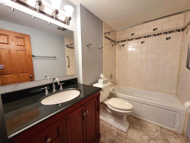 6240 W College AVENUE, Greendale, WI 53129