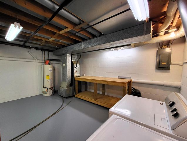 6240 W College AVENUE, Greendale, WI 53129