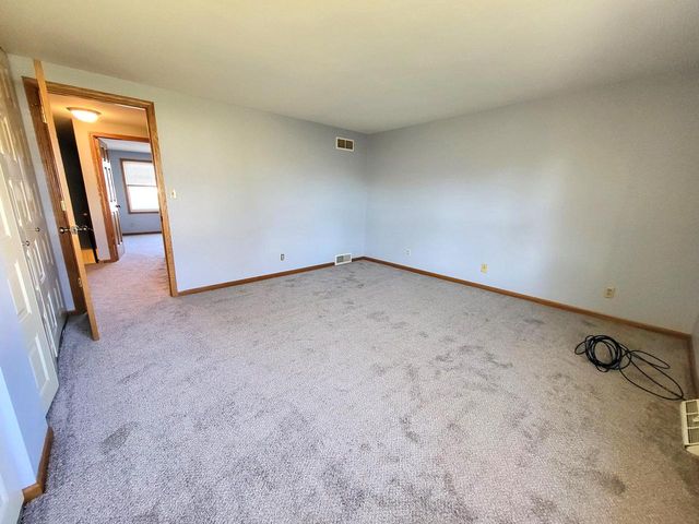 6240 W College AVENUE, Greendale, WI 53129