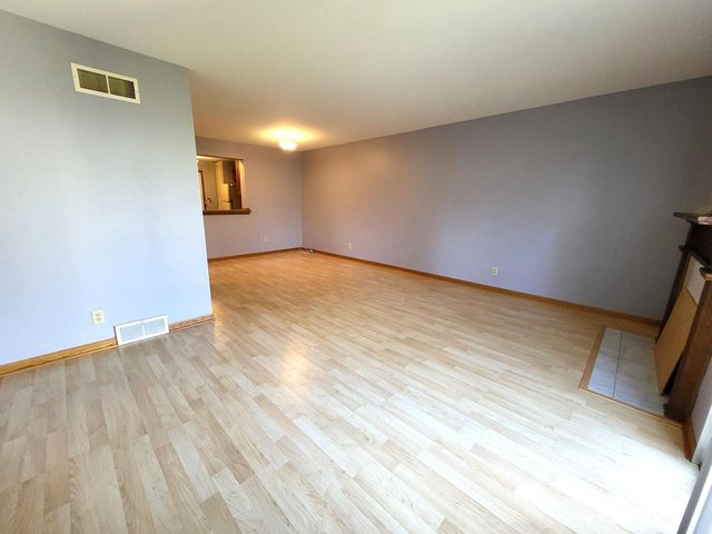 6240 W College AVENUE, Greendale, WI 53129