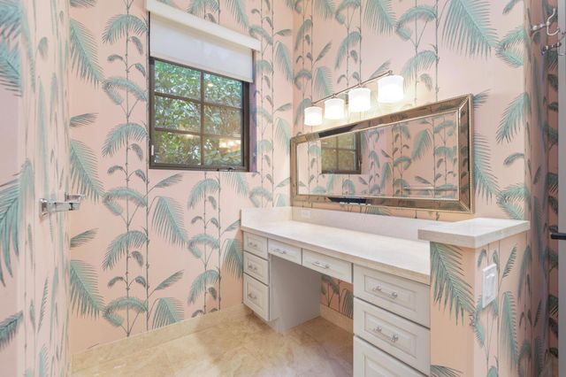 216 Summa Street, West Palm Beach, FL 33405