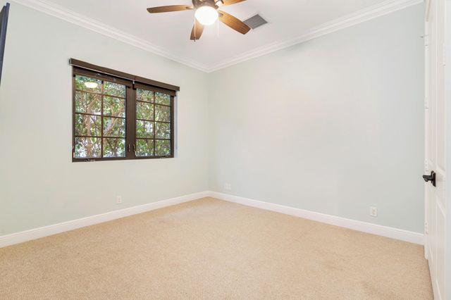 216 Summa Street, West Palm Beach, FL 33405