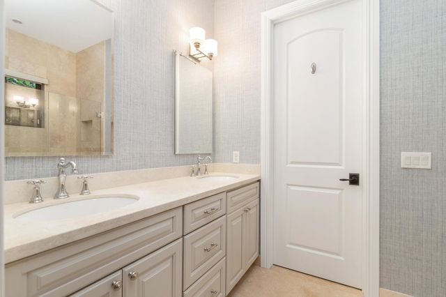 216 Summa Street, West Palm Beach, FL 33405