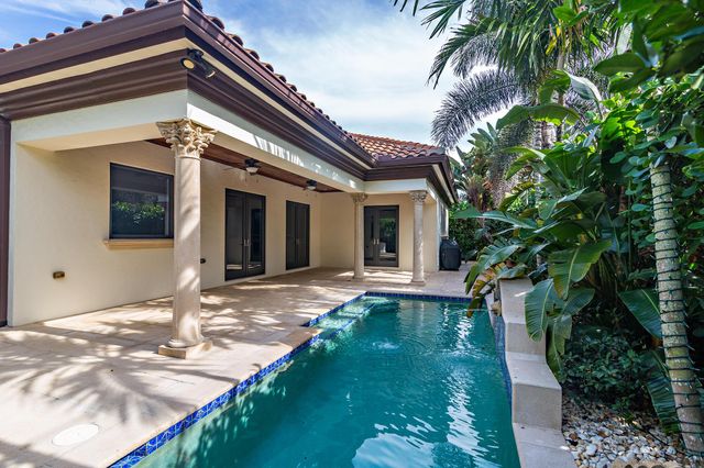 216 Summa Street, West Palm Beach, FL 33405