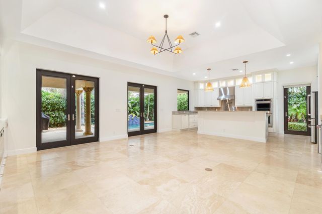 216 Summa Street, West Palm Beach, FL 33405