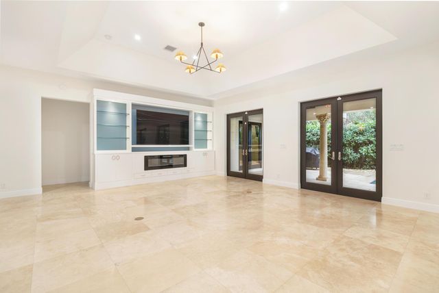 216 Summa Street, West Palm Beach, FL 33405