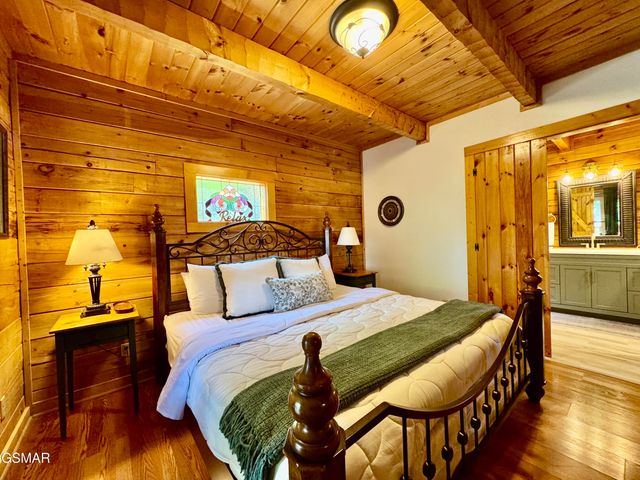 856 Bear Run Way, Sevierville, TN 37862